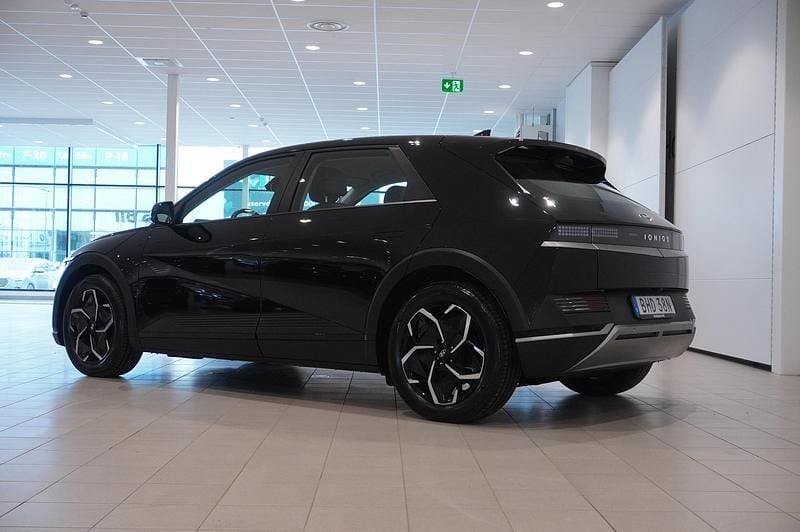 Begagnad Hyundai Ioniq 5 Essential 168 kW (229 HK) 2023 Svart SUV