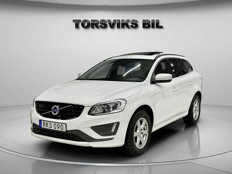 Begagnad Volvo XC60 R-Design 190 HK (139 kW) 2017 Vit SUV