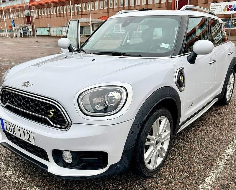Begagnad 2018 Mini Cooper Countryman SUV | 205 000 kr (Marknadspris) - Bild 1/4