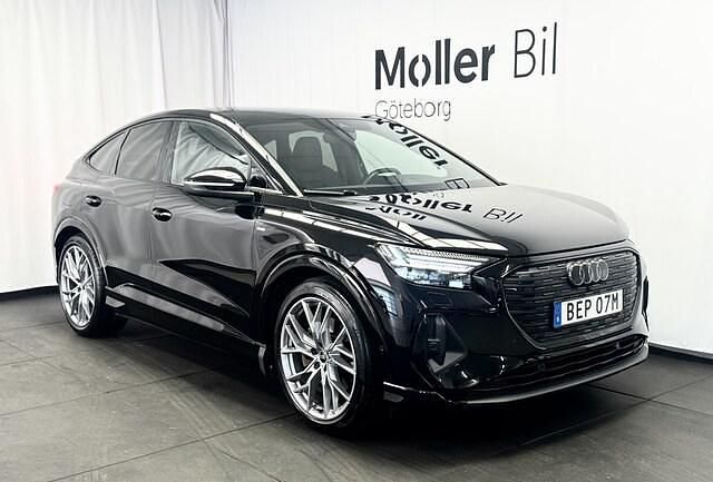 Mytsvart metallic Begagnad 2023 Audi Q4 Sportback e-tron SUV | 449 900 kr - Bild 1/4
