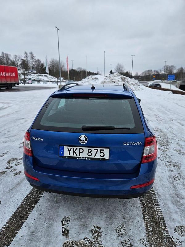 Begagnad Skoda Octavia 115 HK (84 kW) 2017 Kombi