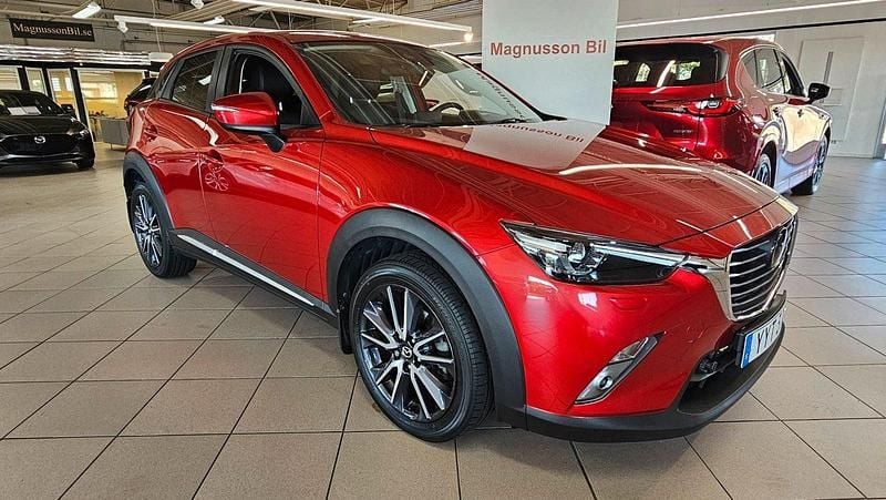 Röd Begagnad 2017 Mazda CX-3 Optimum SUV | 189 000 kr (Marknadspris) - Bild 1/4