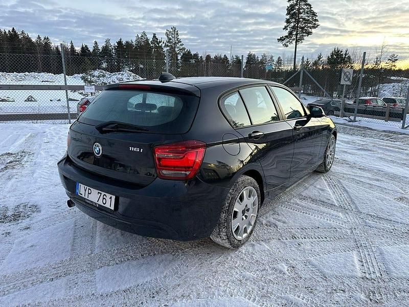 Begagnad BMW 116 136 HK (100 kW) 2012 Halvkombi