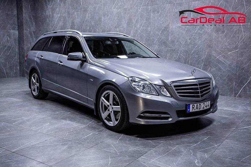 Grå Begagnad 2011 Mercedes E350 Avantgarde Kombi | 119 800 kr (Marknadspris) - Bild 1/4