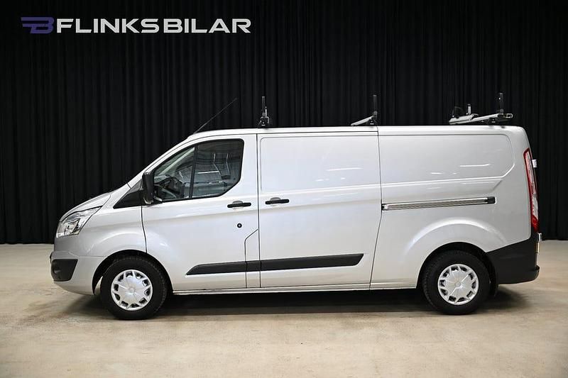 Begagnad Ford Transit Custom 170 HK (125 kW) 2017 Moondust silver metallic