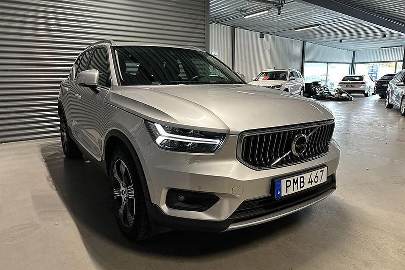 Begagnad Volvo XC40 Inscription 190 HK (139 kW) 2018 Silver SUV