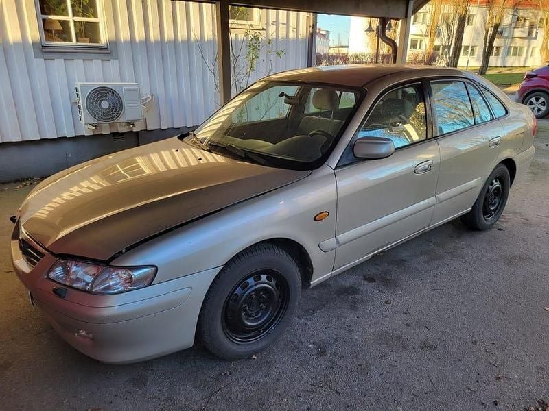 Begagnad 2000 Mazda 626 Halvkombi | 4 000 kr - Bild 1/3