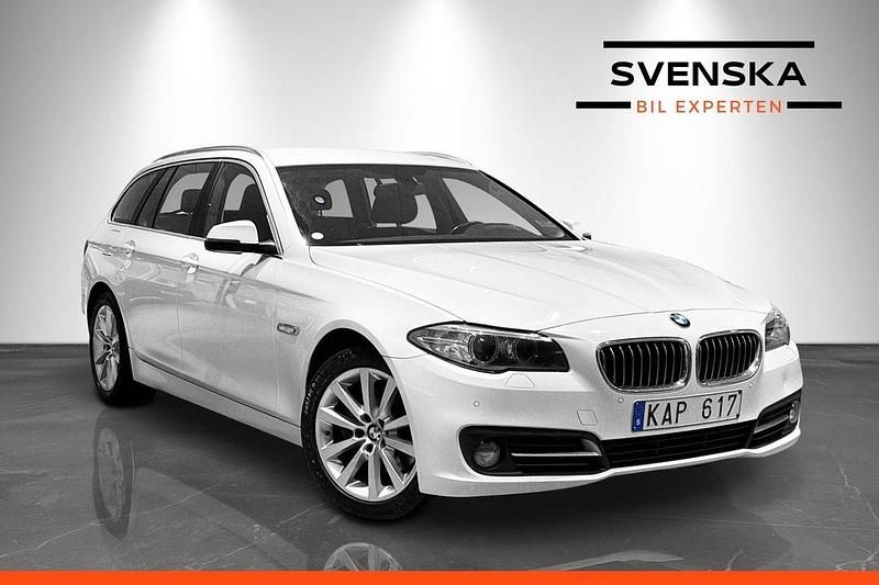 Vit Begagnad 2013 BMW 520 Comfort Edition Kombi | 179 900 kr (Lite dyr) - Bild 1/4
