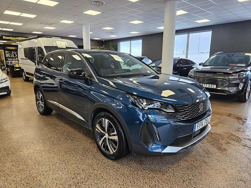 Begagnad Peugeot 3008 Allure 224 HK (164 kW) 2022 Blå SUV
