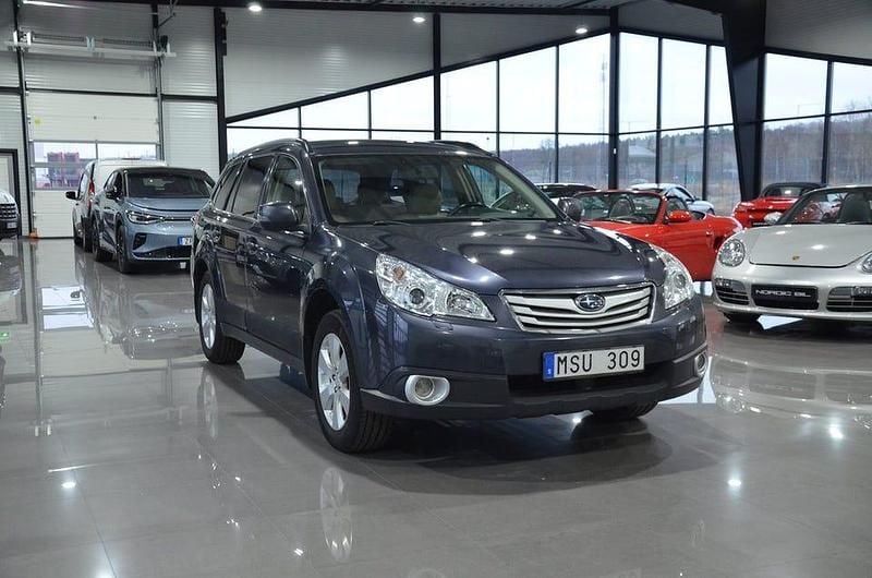 Grå Begagnad 2012 Subaru Outback Kombi | 64 900 kr (Marknadspris) - Bild 1/4