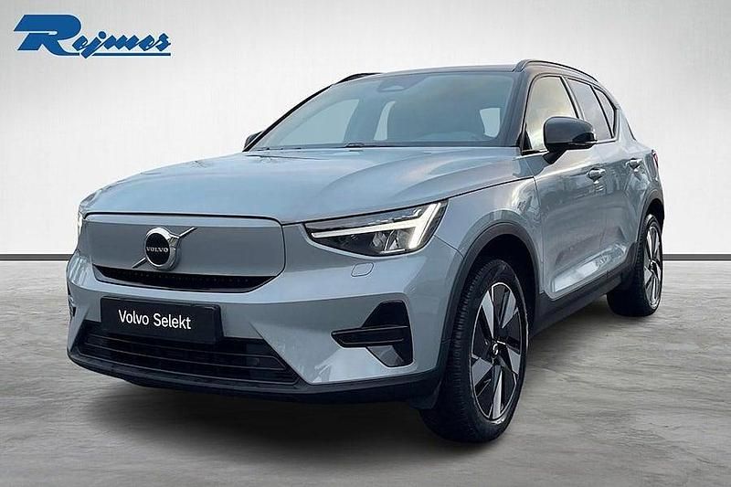 Grå Begagnad 2024 Volvo XC40 Core SUV | 374 900 kr - Bild 1/4
