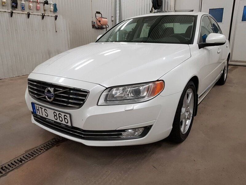 Begagnad Volvo S80 116 HK (85 kW) 2013 Vit Sedan