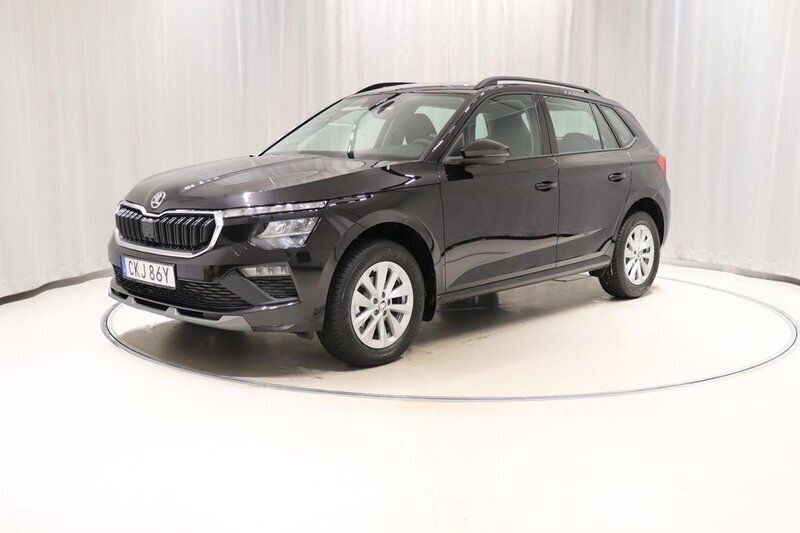 Svart Begagnad 2024 Skoda Kamiq Selection SUV | 268 800 kr (Marknadspris) - Bild 1/4