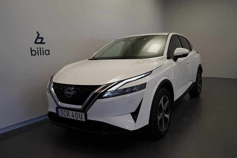 Vit Begagnad 2023 Nissan Qashqai N-Connecta SUV | 289 500 kr (Marknadspris) - Bild 1/3