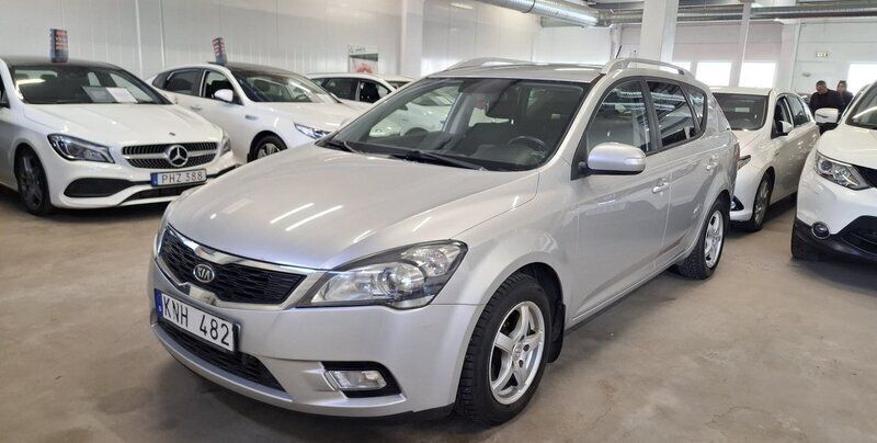 Silver Begagnad 2010 Kia Ceed Sportswagon Kombi | 44 999 kr (Marknadspris) - Bild 1/3
