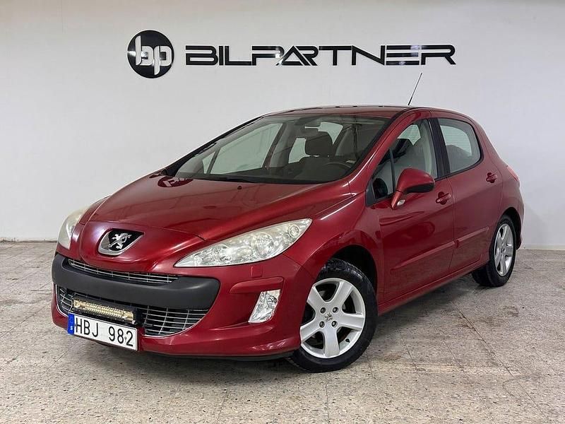 Röd Begagnad 2008 Peugeot 308 Halvkombi | 39 900 kr (Marknadspris) - Bild 1/4