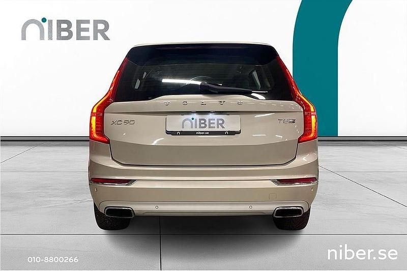 Begagnad Volvo XC90 Inscription 407 HK (299 kW) 2016 Ljusbrun SUV