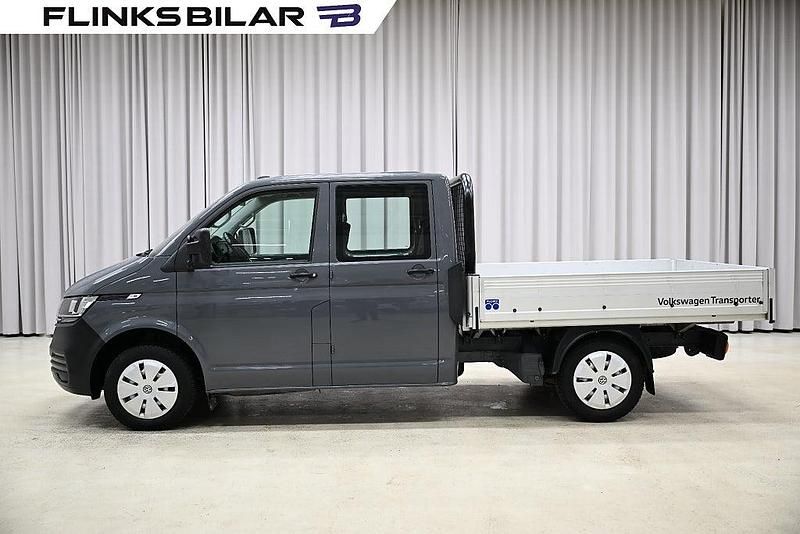 Grå Begagnad 2022 VW Transporter Van | 349 875 kr (Bra pris) - Bild 1/4
