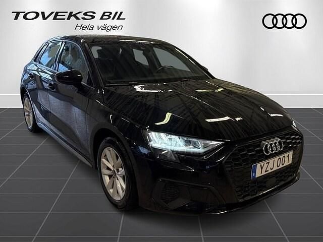 Begagnad Audi A3 Proline 150 HK (110 kW) 2022 Brilliantsvart Sedan