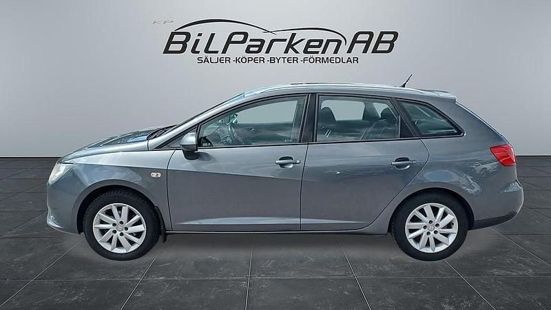 Mörkgrå Begagnad 2013 Seat Ibiza ST Style Kombi | 38 900 kr (Marknadspris) - Bild 1/4