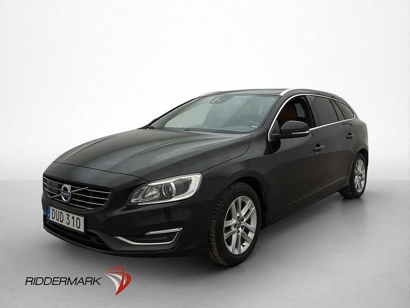 Begagnad Volvo V60 Summum 181 HK (133 kW) 2014 Svart Kombi