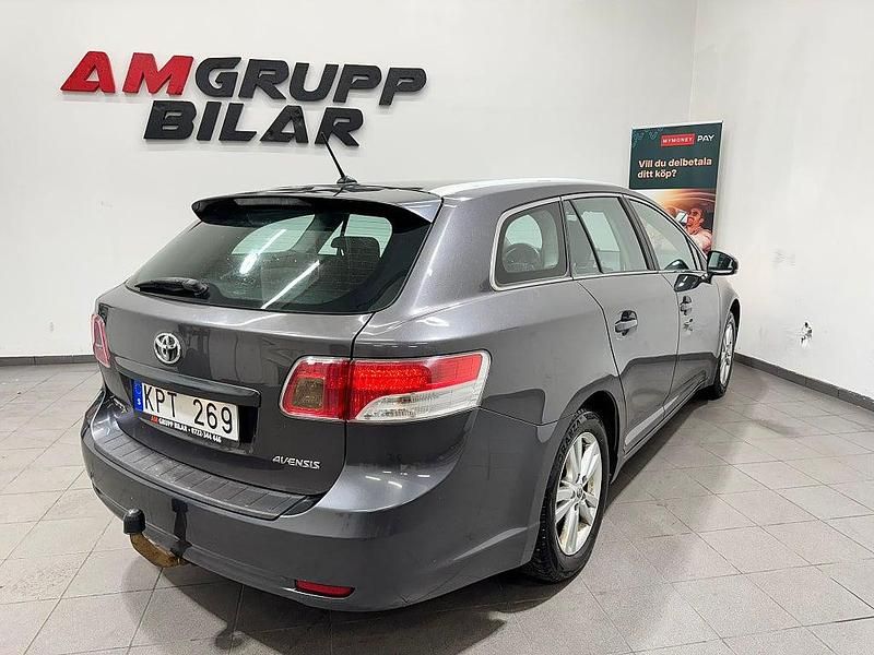 Begagnad Toyota Avensis Business Edition 152 HK (111 kW) 2010 Mörkgrå Kombi
