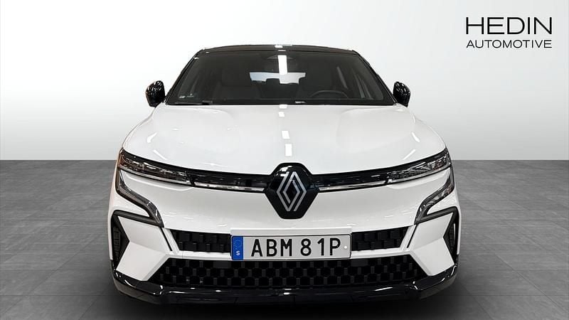 Begagnad Renault Megane E-Tech Techno 95 kW (130 HK) 2023 Halvkombi