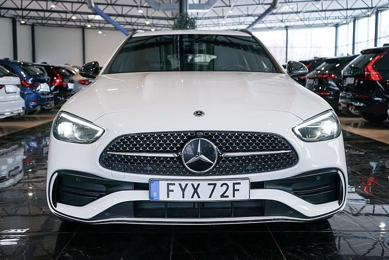 Begagnad Mercedes C300e AMG line 204 HK (150 kW) 2022 Vit Kombi