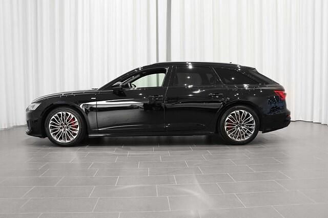 Begagnad Audi A6 S-Line 367 HK (269 kW) 2023 Brilliantsvart Kombi
