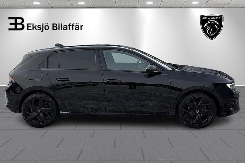 Begagnad Opel Astra 131 HK (96 kW) 2024 Svart Halvkombi