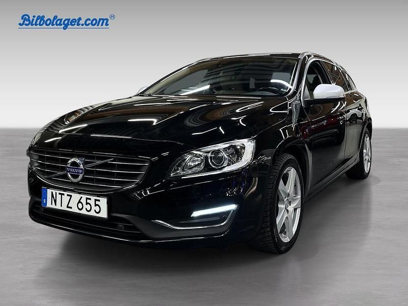Svart Begagnad 2016 Volvo V60 Summum Kombi | 160 000 kr (Marknadspris) - Bild 1/4