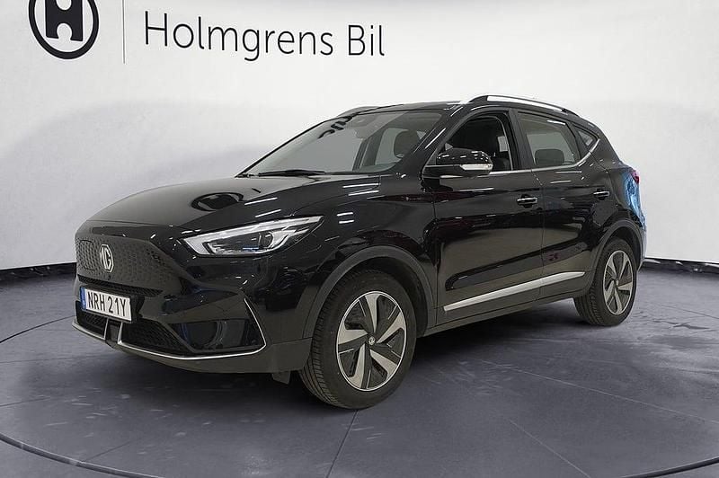 Svart Begagnad 2022 MG ZS Luxury SUV | 224 900 kr (Marknadspris) - Bild 1/4