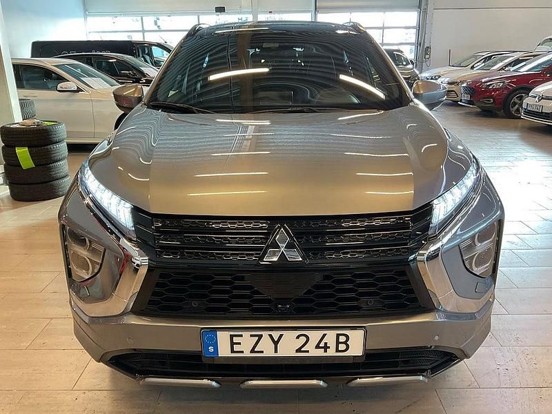 Begagnad Mitsubishi Eclipse 188 HK (138 kW) 2023 Grå Kombi
