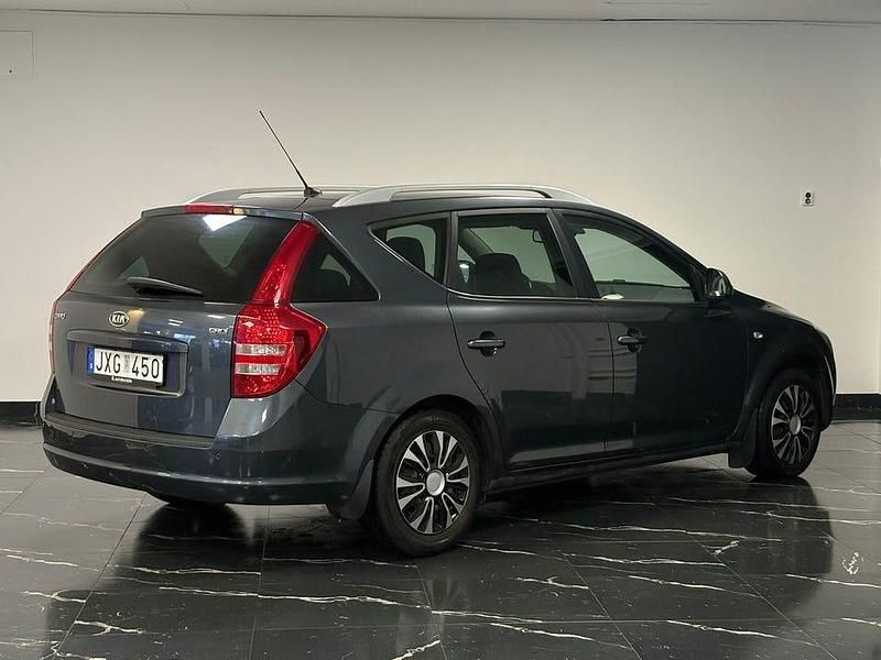 Begagnad Kia Ceed Sportswagon EX 116 HK (85 kW) 2009 Grå Kombi