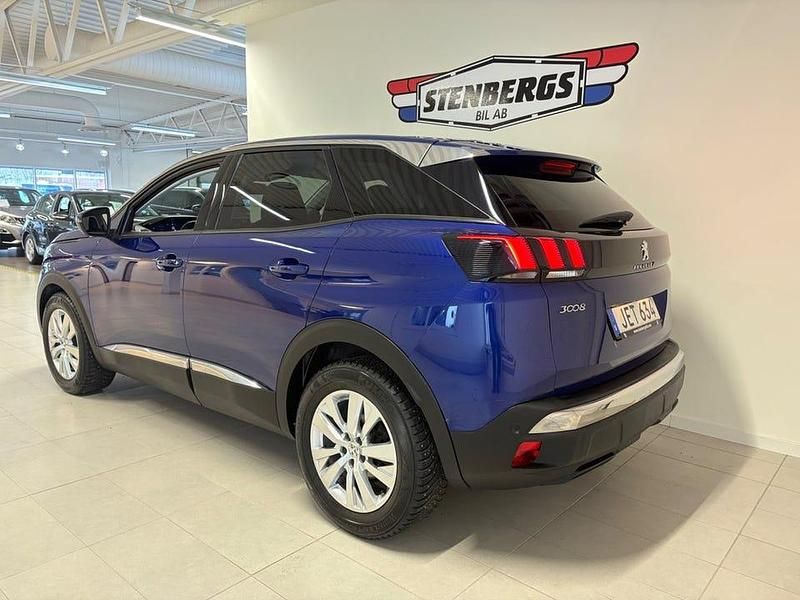 Begagnad Peugeot 3008 Allure 120 HK (88 kW) 2016 Mörkblå SUV