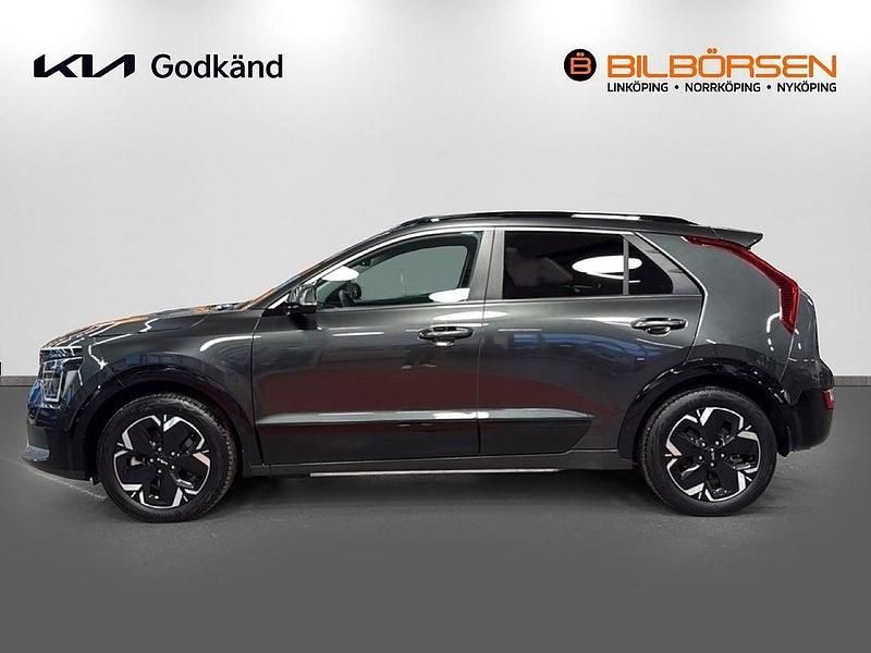 Begagnad Kia e-Niro Advance 110 kW (150 HK) 2023 Grå SUV