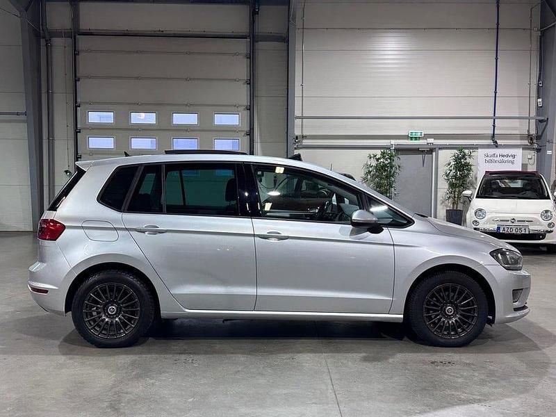 Begagnad VW Golf VII 110 HK (80 kW) 2015 Silver Halvkombi