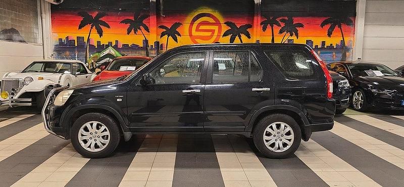 Svart Begagnad 2005 Honda CR-V SUV | 44 900 kr (Marknadspris) - Bild 1/4