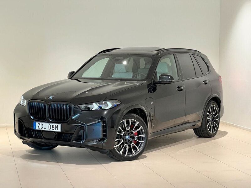 Svart Ny 2025 BMW X5 M Sport SUV | 1 149 000 kr (Marknadspris) - Bild 1/4