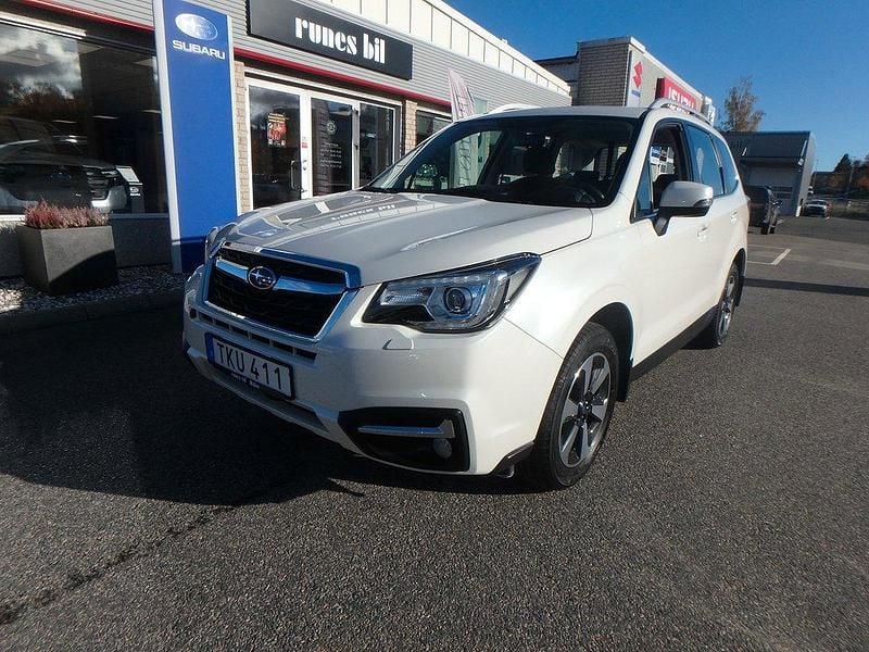 Vit Begagnad 2018 Subaru Forester SUV | 225 002 kr (Bra pris) - Bild 1/4