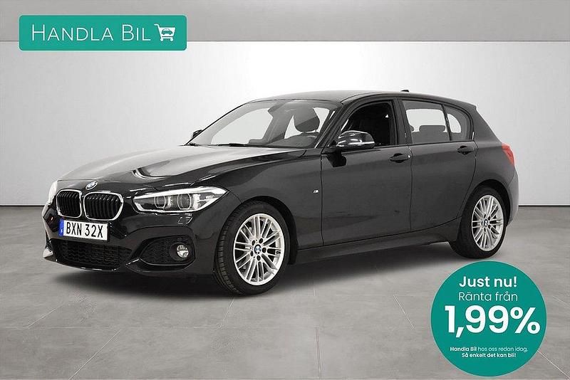 Svart Begagnad 2019 BMW 118 M Sport Halvkombi | 189 990 kr (Marknadspris) - Bild 1/3