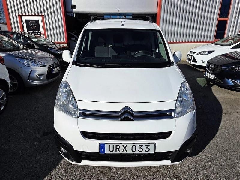 Begagnad Citroën Berlingo 99 HK (72 kW) 2017 Vit Minibuss