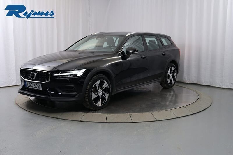 Begagnad 2023 Volvo V60 CC Kombi | 299 800 kr (Superpris) - Bild 1/4