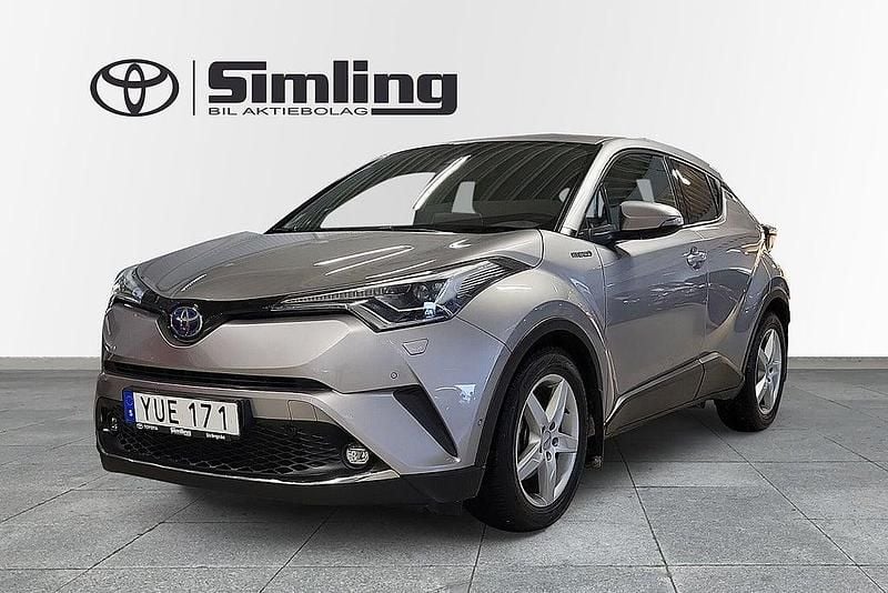 Mörkgrå Begagnad 2017 Toyota C-HR Executive SUV | 229 000 kr (Marknadspris) - Bild 1/3