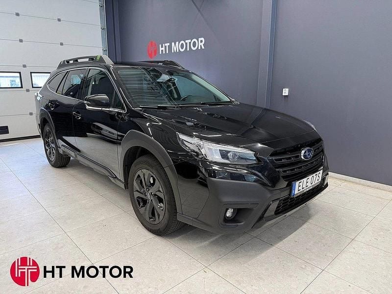Svart Begagnad 2022 Subaru Outback SUV | 309 900 kr (Marknadspris) - Bild 1/4