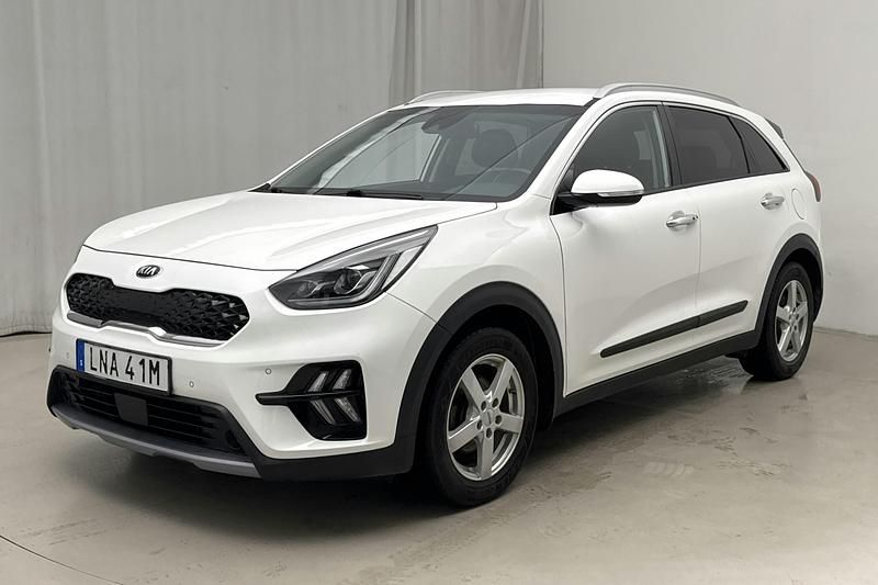 Vit Begagnad 2020 Kia Niro SUV | 199 800 kr (Marknadspris) - Bild 1/4