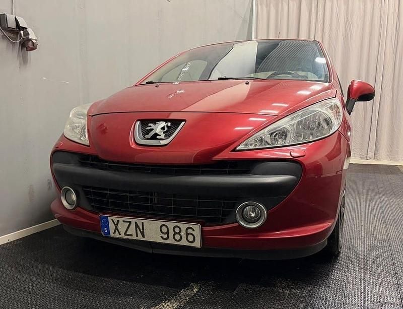 Begagnad Peugeot 207 Sport 109 HK (80 kW) 2007 Röd Halvkombi