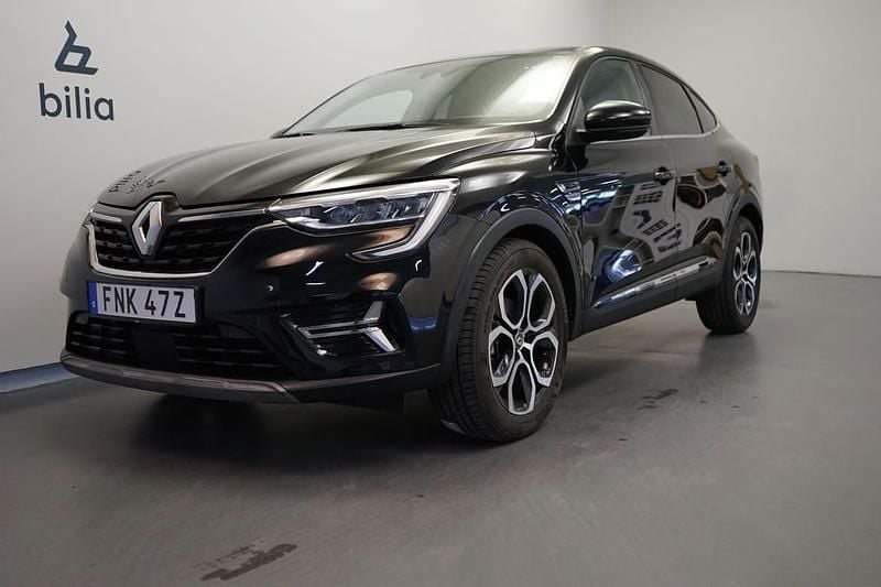 Svart Begagnad 2022 Renault Arkana Intens SUV | 229 500 kr (Marknadspris) - Bild 1/3