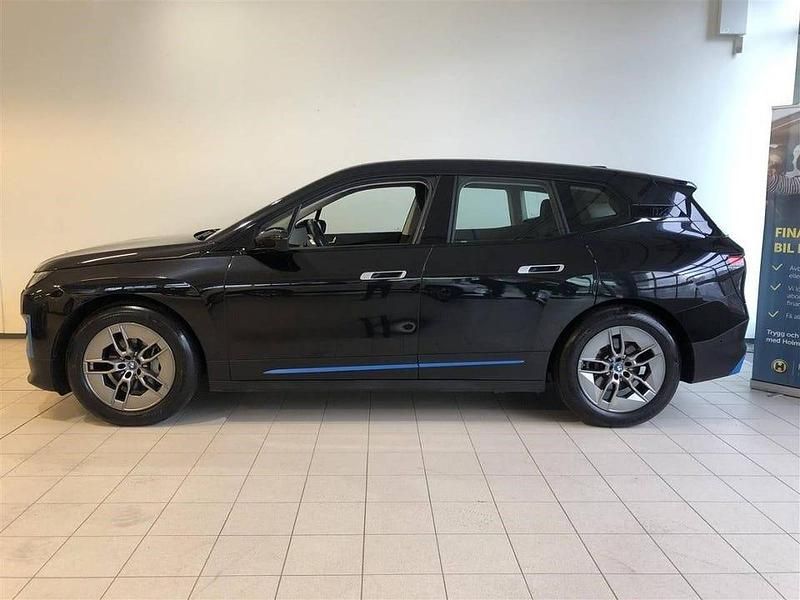 Begagnad BMW iX Comfort Edition 240 kW (327 HK) 2022 Svart SUV