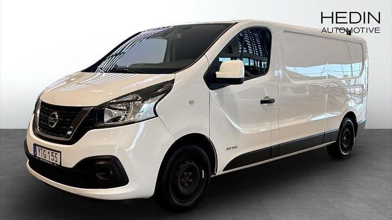 Vit (white) Begagnad 2017 Nissan NV300 Van | 168 625 kr (Marknadspris) - Bild 1/4